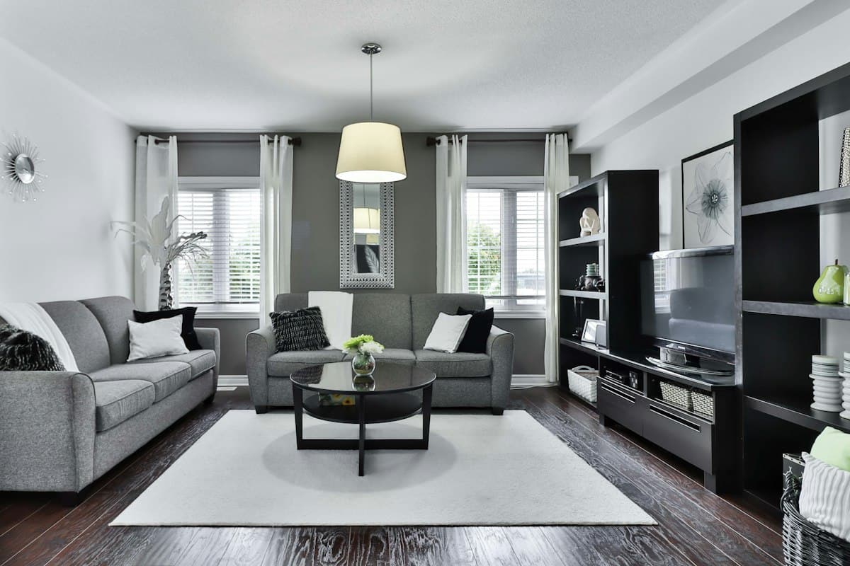 Ceiling finishes